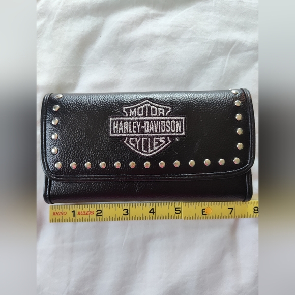 Harley Davidson Ladies Embroidered Leather Wallet. - Picture 7 of 10